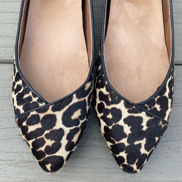 ✨Vionic Leopard Print Flats✨ - Picture 5 of 10